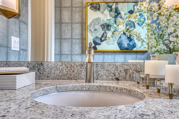 GL_Homes_d_Val_Walk_Model_475_FINAL-26 - Powder Room