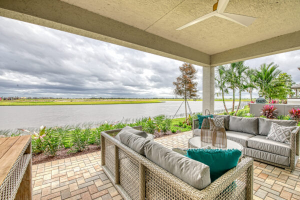 GL_Homes_d_Val_Walk_Model_475_FINAL-6 - Patio