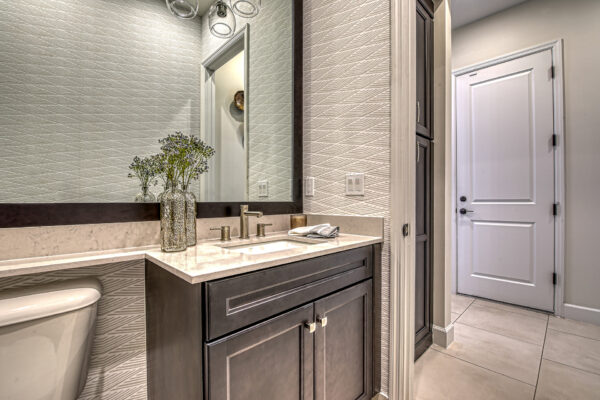 GL_Homes_g_Val_Walk_Model_646_FINAL-24 - Powder Room