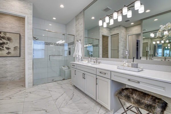 GL_Homes_g_Val_Walk_Model_646_FINAL-32 - Master Bath