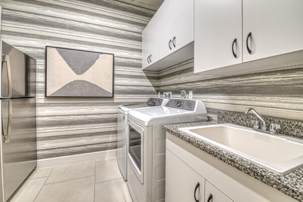 GL_Homes_g_Val_Walk_Model_646_FINAL-45 - Laundry