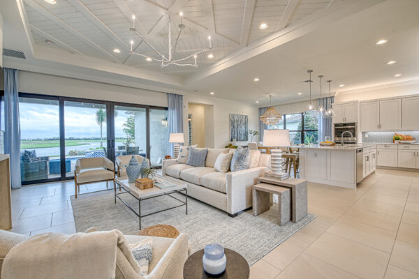 GL_Homes_h_Val_Walk_Model_643_FINAL-12 - Great Room