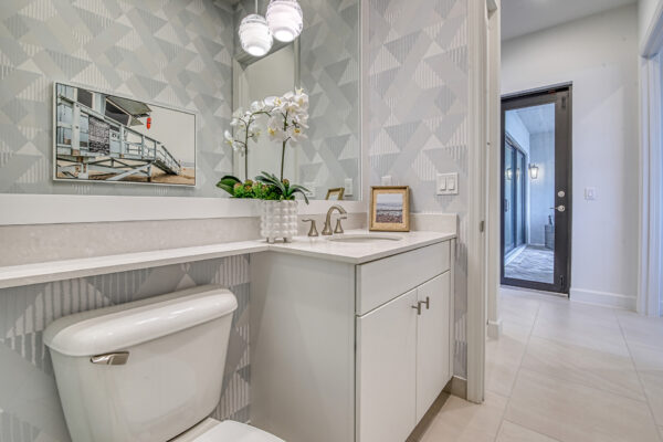 GL_Homes_h_Val_Walk_Model_643_FINAL-25 - Cabana Bath