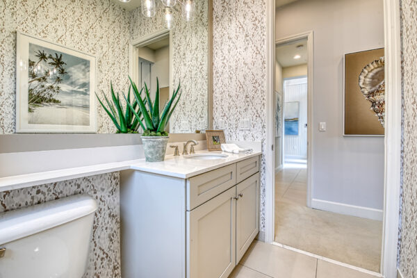 GL_Homes_h_Val_Walk_Model_643_FINAL-41 - 3rd Bath