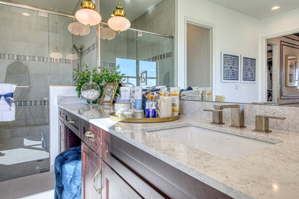 GL_Homes_i_Val_Walk_Model_675_FINAL-43 - Master Bath