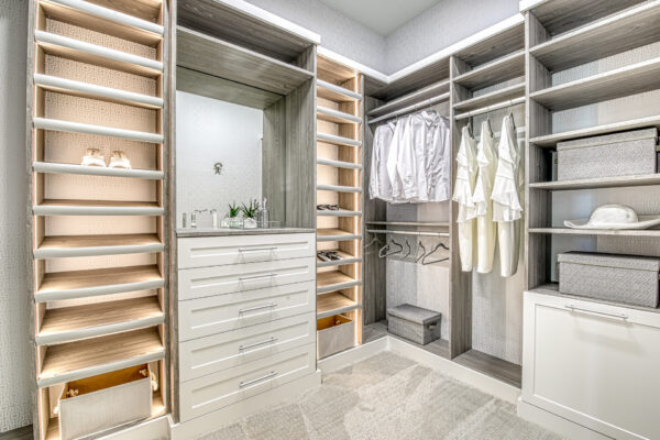 GL_Homes_j_Val_Walk_Model_674_FINAL-31 - Master Closet