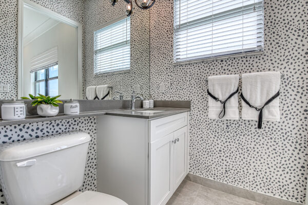 GL_Homes_j_Val_Walk_Model_674_FINAL-46 - 4th Bath