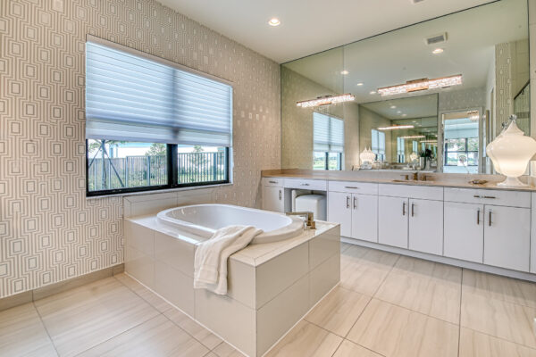 GL_Homes_j_Val_Walk_Model_674_FINAL-51 - Master Bath