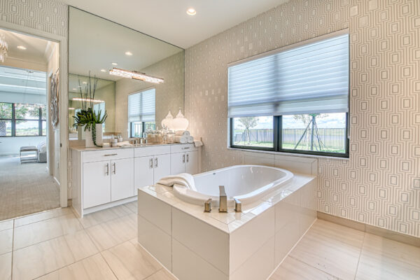 GL_Homes_j_Val_Walk_Model_674_FINAL-52 - Master Bath