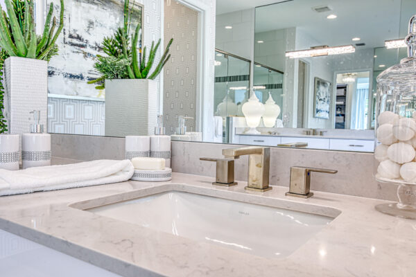 GL_Homes_j_Val_Walk_Model_674_FINAL-54 - Master Bath