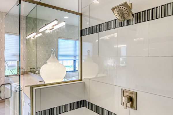 GL_Homes_j_Val_Walk_Model_674_FINAL-55 - Master Bath