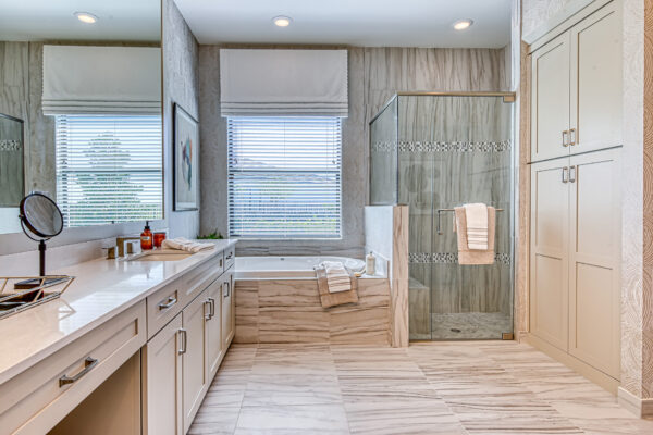 GL_Homes_k_Val_Walk_Model_671_FINAL-39 - Mastet Bath