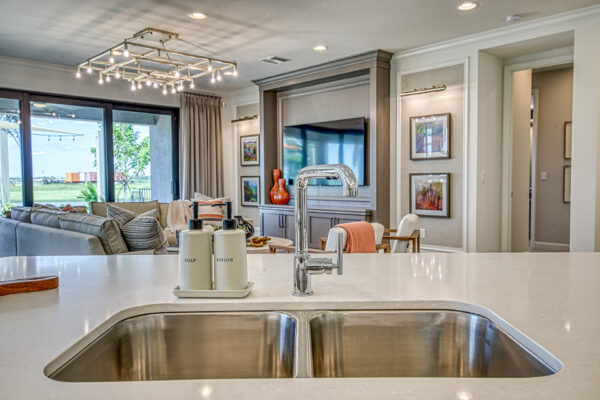 GL_Homes_l_Val_Walk_Model_523_FINAL-15 - Kitchen
