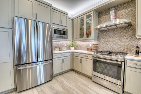 GL_Homes_l_Val_Walk_Model_523_FINAL-16 - Kitchen