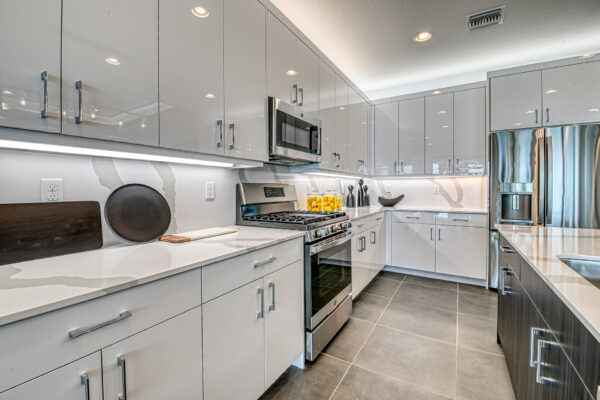 GL_Homes_m_Val_Walk_Model_522_FINAL-30 - Kitchen