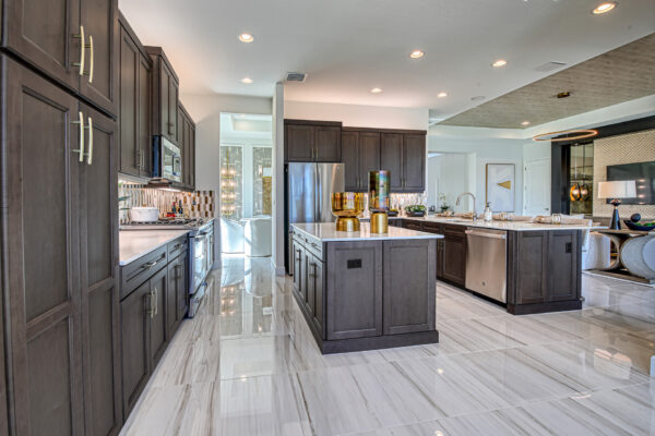 GL_Homes_o_Val_Walk_Model_642_FINAL-19 - Kitchen