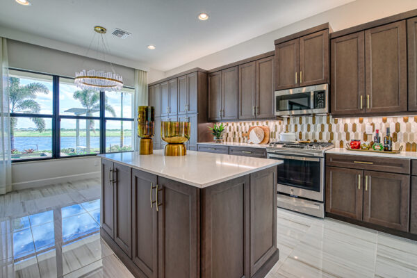 GL_Homes_o_Val_Walk_Model_642_FINAL-23 - Kitchen