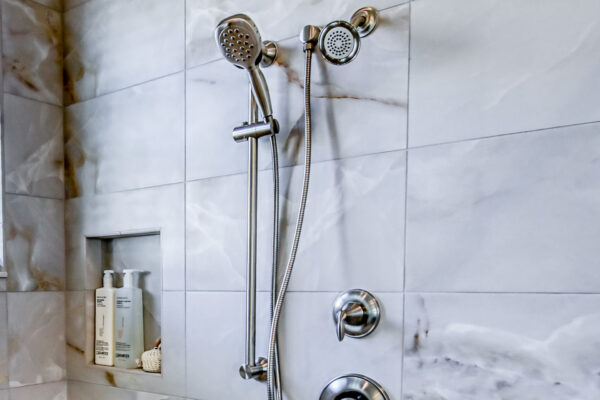 GL_Homes_o_Val_Walk_Model_642_FINAL-38 - Master Bath