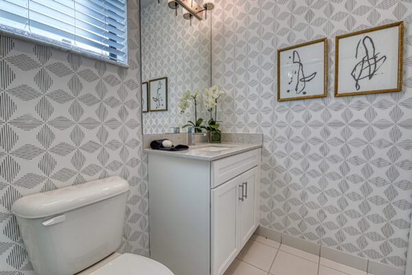 GL_Homes_p_Val_Walk_Model_525_FINAL-40 - 2nd Bath
